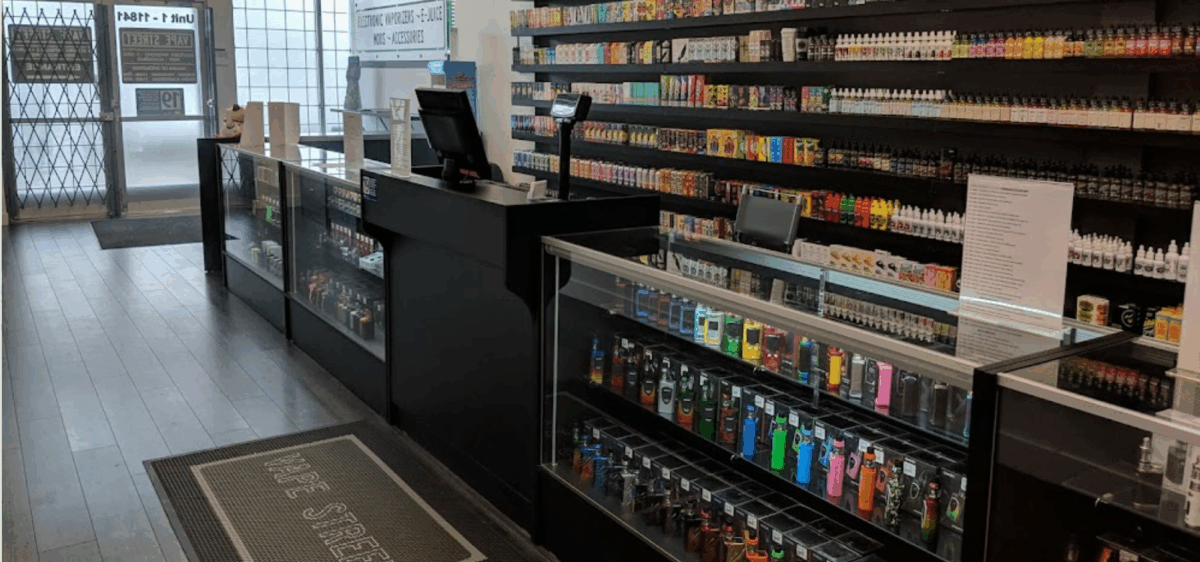 vape supplier shop display